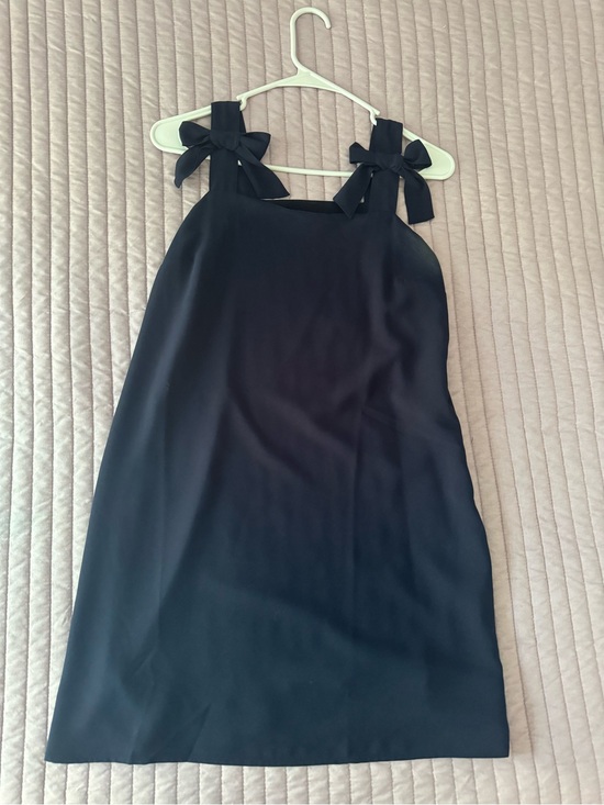 LOFT Dresses & Skirts - LOFT Navy Petite Dress with Bow Straps